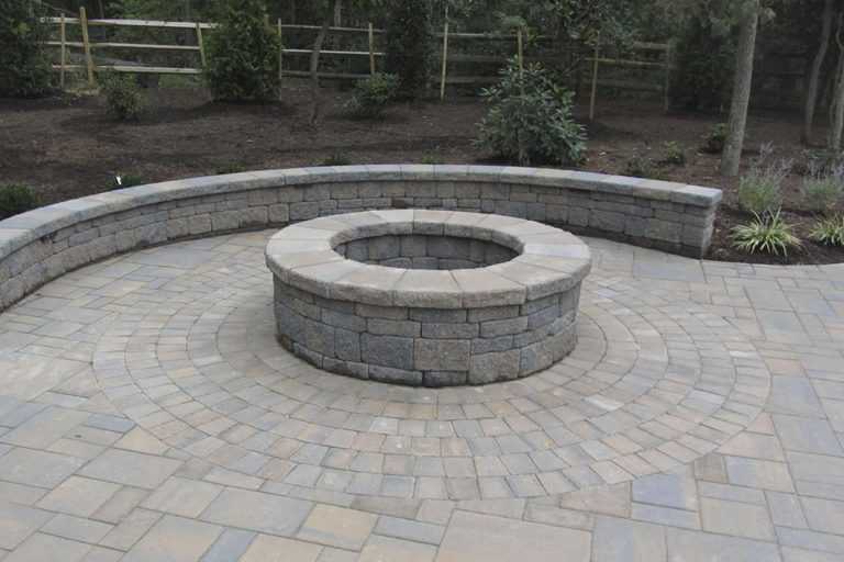 Fire Pits, Fire Places, Outdoor Kitchens & Columns